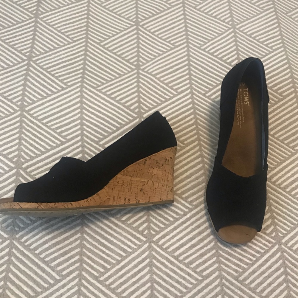 TOMS Classic Wedge Pump Black w Cork sz 10